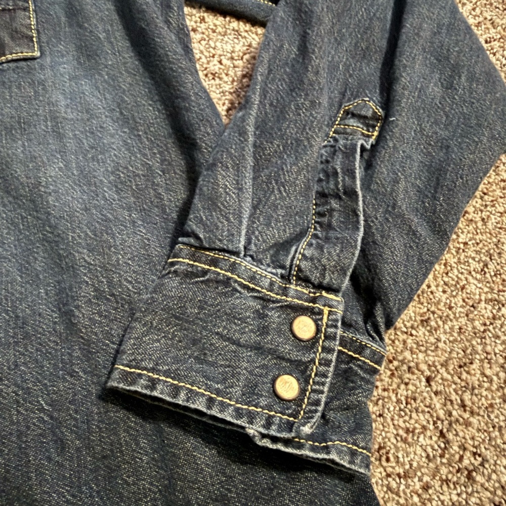 SHARP Guess Jeans denim western button down. Size Medium QUALITY! - Picture 4 of 12